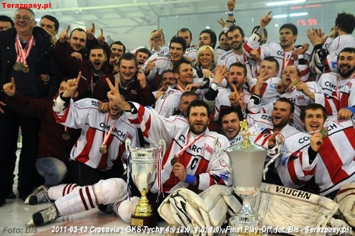 2011-03-13-plh-cracovia-mistrzem-hokeja-b-631