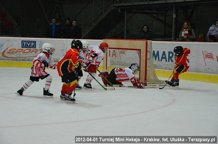 2012-04-01-Turniej_mini_Hokeja-u_4337_720