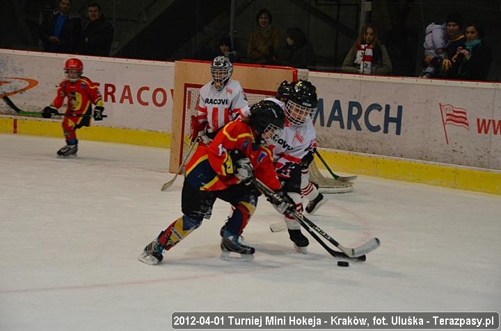 2012-04-01-Turniej_mini_Hokeja-u_4372_720