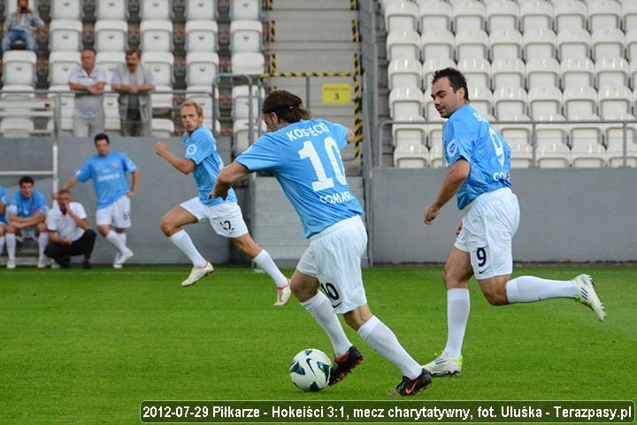 2012-07-29_Piłkarze-Hokeiści_u_2454
