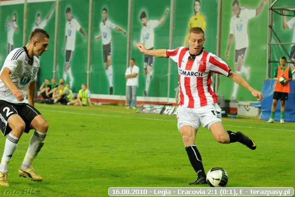 2010-08-15-legia-cracovia_b_560_600