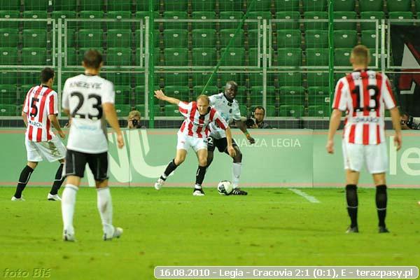 2010-08-15-legia-cracovia_b_573_600