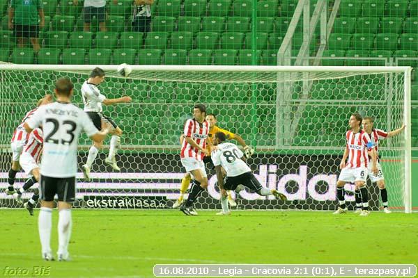 2010-08-15-legia-cracovia_b_633_600