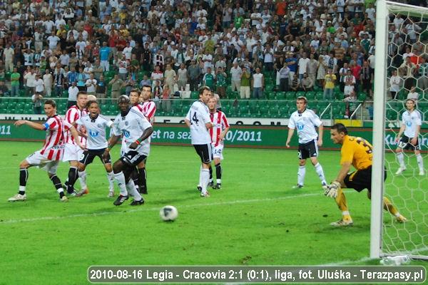 2010-08-16-oe-legia-cracovia-u-122_600