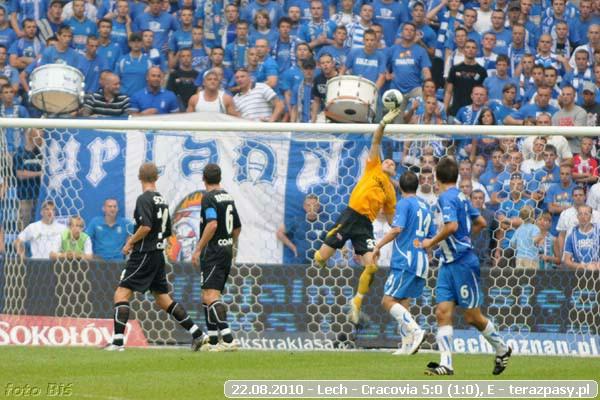 2010-08-22-lech-cracovia_b_297_600