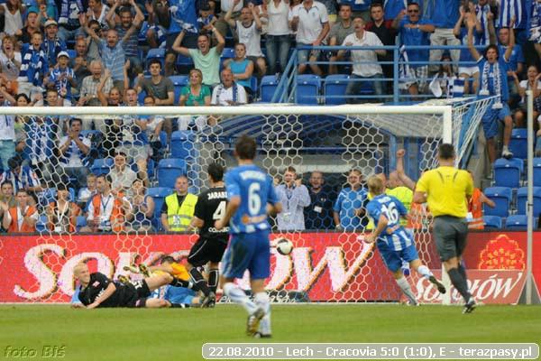 2010-08-22-lech-cracovia_b_464_600