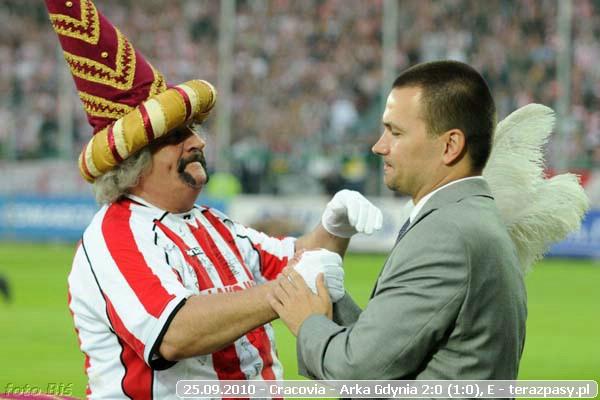 2010-09-25-cracovia-arka_b_001_600