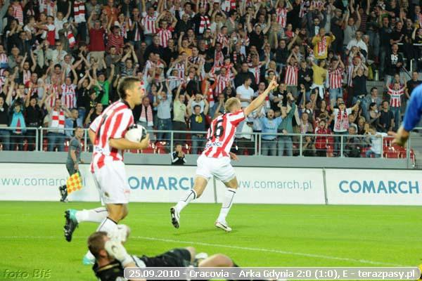 2010-09-25-cracovia-arka_b_076_600