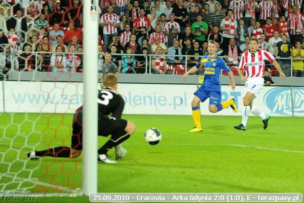 2010-09-25-cracovia-arka_b_150_600
