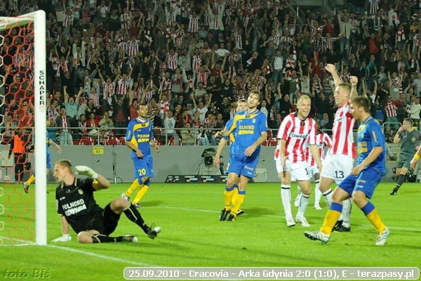 2010-09-25-cracovia-arka_b_351_600