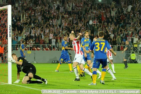 2010-09-25-cracovia-arka_b_353_600