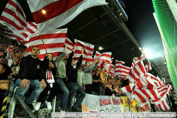 2010-09-25-cracovia-arka_b_410_600