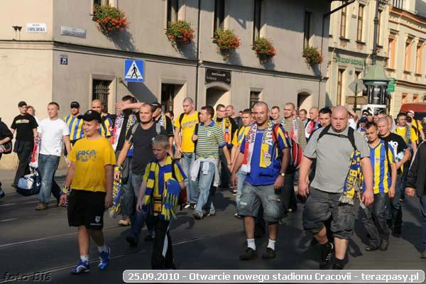2010-09-25-cracovia_otwarcie_nowego_stadionu_b_033_600