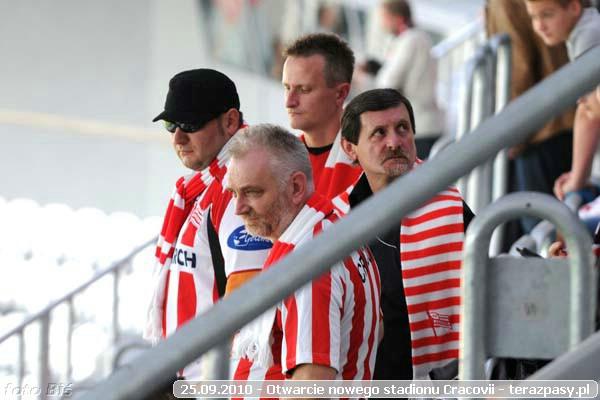 2010-09-25-cracovia_otwarcie_nowego_stadionu_b_055_600