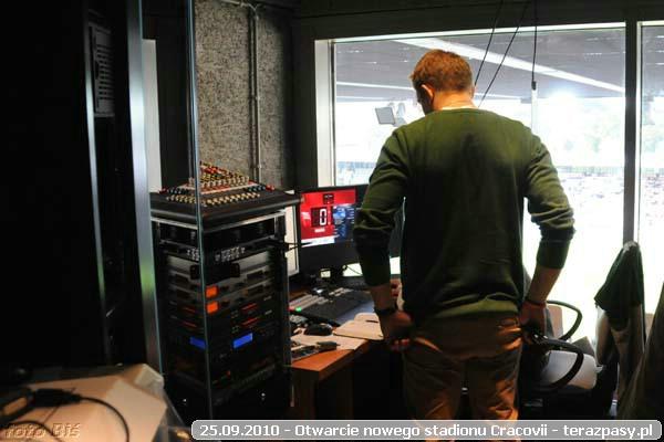 2010-09-25-cracovia_otwarcie_nowego_stadionu_b_062_600