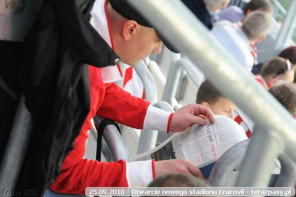 2010-09-25-cracovia_otwarcie_nowego_stadionu_b_072_600