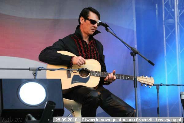 2010-09-25-cracovia_otwarcie_nowego_stadionu_b_082_600