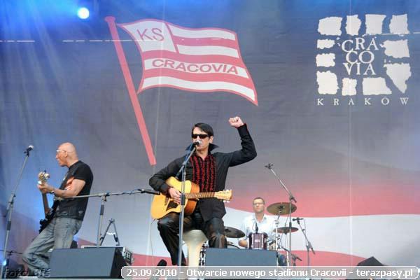2010-09-25-cracovia_otwarcie_nowego_stadionu_b_088_600