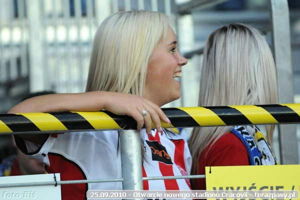 2010-09-25-cracovia_otwarcie_nowego_stadionu_b_216_600
