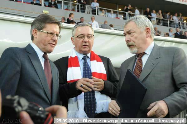 2010-09-25-cracovia_otwarcie_nowego_stadionu_b_264_600