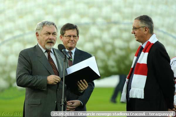 2010-09-25-cracovia_otwarcie_nowego_stadionu_b_323_600