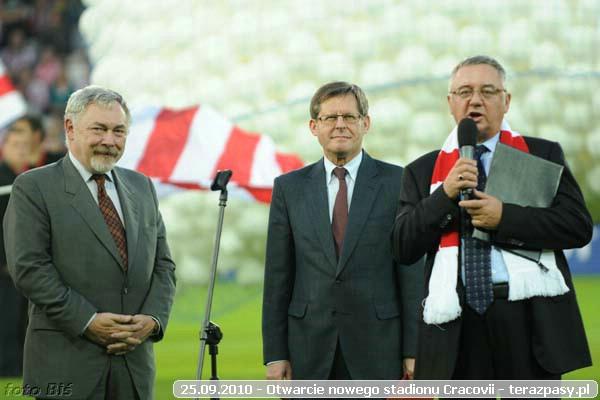 2010-09-25-cracovia_otwarcie_nowego_stadionu_b_336_600