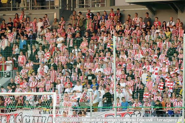 2010-09-25-cracovia_otwarcie_nowego_stadionu_b_350_600