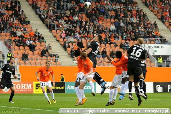 2010-10-02-zaglebie_lubin-cracovia_b_166_600