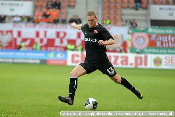 2010-10-02-zaglebie_lubin-cracovia_b_223_600