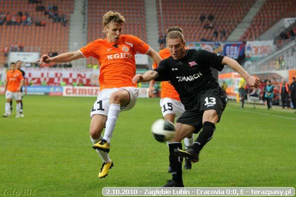 2010-10-02-zaglebie_lubin-cracovia_b_230_600