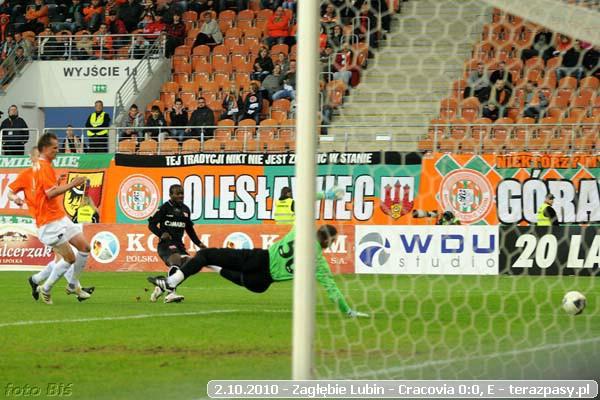 2010-10-02-zaglebie_lubin-cracovia_b_504_600