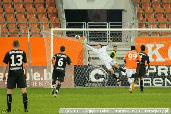 2010-10-02-zaglebie_lubin-cracovia_b_618_600