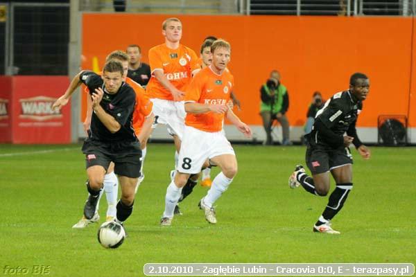 2010-10-02-zaglebie_lubin-cracovia_b_681_600