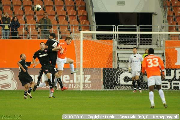 2010-10-02-zaglebie_lubin-cracovia_b_761_600