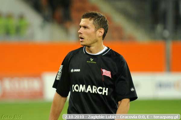 2010-10-02-zaglebie_lubin-cracovia_b_863_600