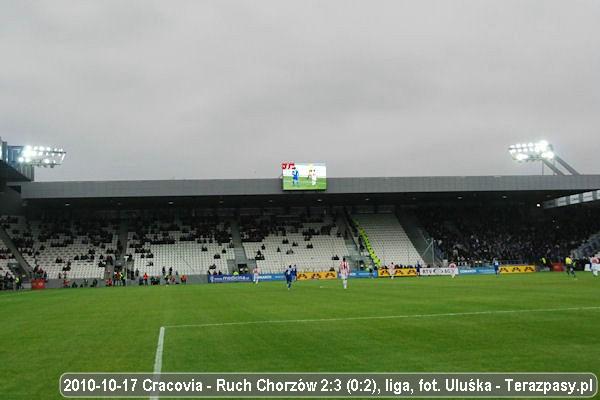 2010-10-17-cracovia-ruch-u-3256_600