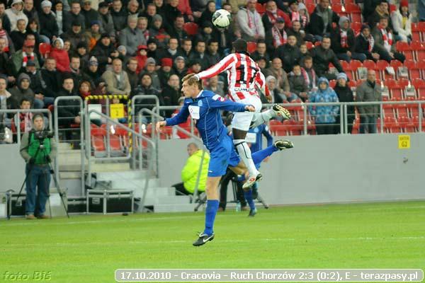 2010-10-17-cracovia-ruch_chorz_w_b_0594_600