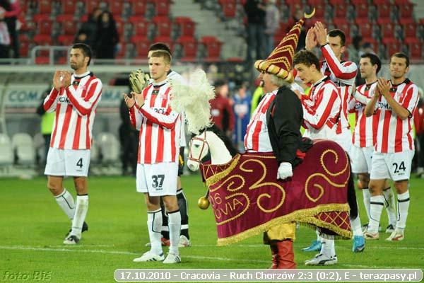 2010-10-17-cracovia-ruch_chorz_w_b_0999_600