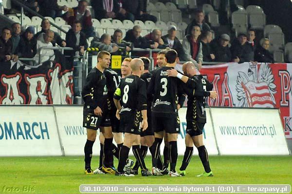 2010-10-30-cracovia-polonia_bytom_b_549_600