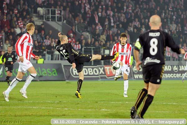 2010-10-30-cracovia-polonia_bytom_b_738_600