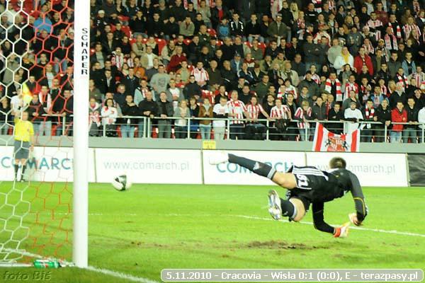 2010-11-05-cracovia-wisla_k_b_0392_600