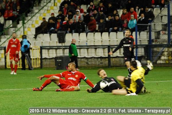 2010-11-12-oe-widzew-cracovia-u-7044_600