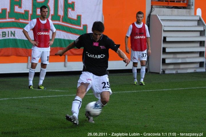 2011-08-26-zaglebie-cracovia_b_0388_720