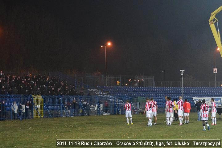 2011-11-19-oe-ruch-cracovia_u_1748_600