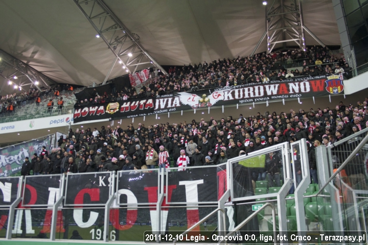 2011-12-10-legia-cracovia-craco-44