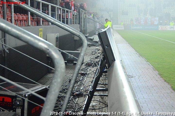 2012-11-17_Cracovia-Miedz_Legnica_a9565_720