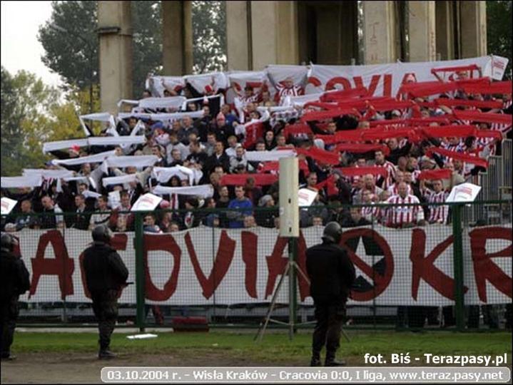 2004-10-03_Wisła_Kraków-Cracovia_2b-036