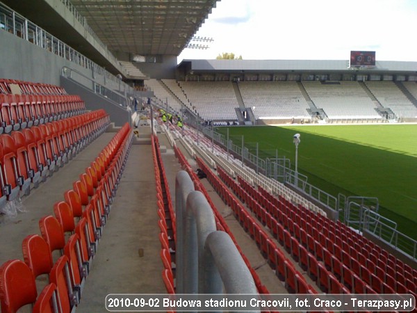 2010-09-02-stadion-craco-3