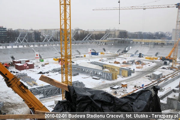 2010-02-01-budowa-stadionu-cracovii-78